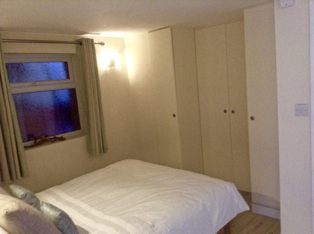 Superb Cintra Beachside Apartments Лландидно Екстер'єр фото