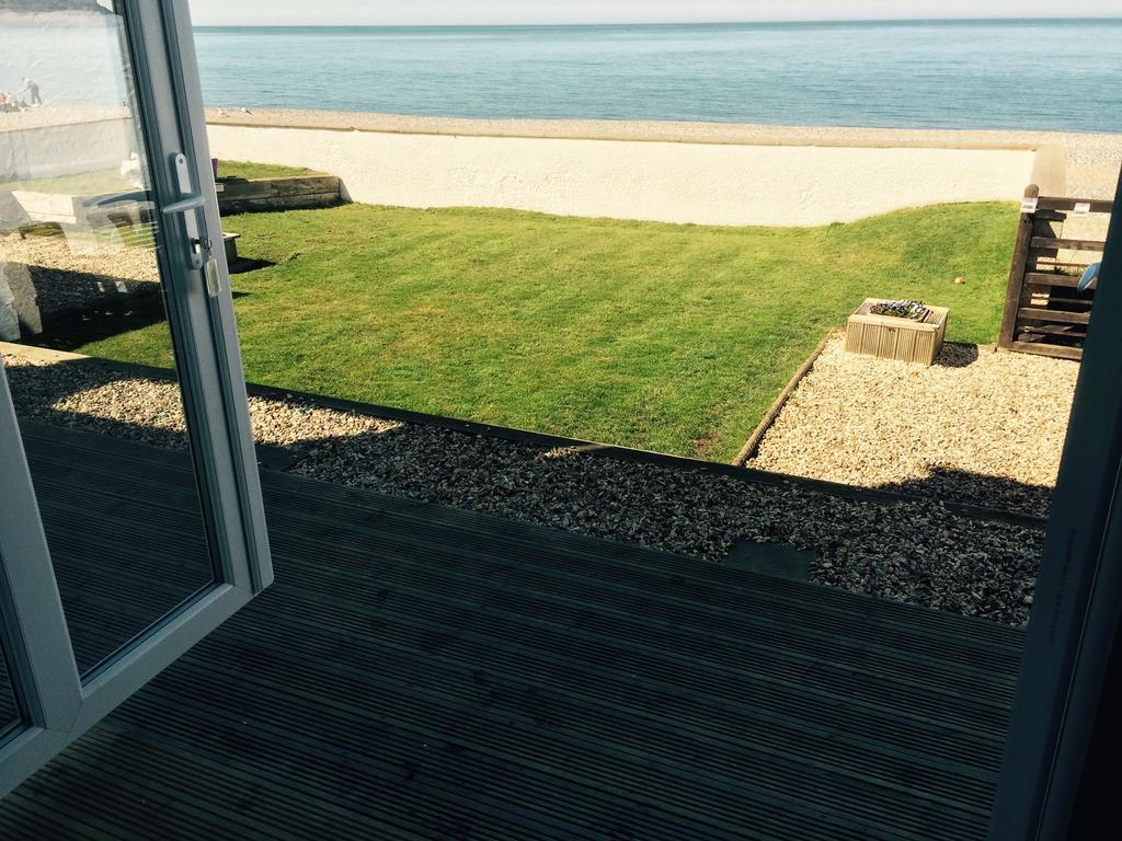 Superb Cintra Beachside Apartments Лландидно Номер фото