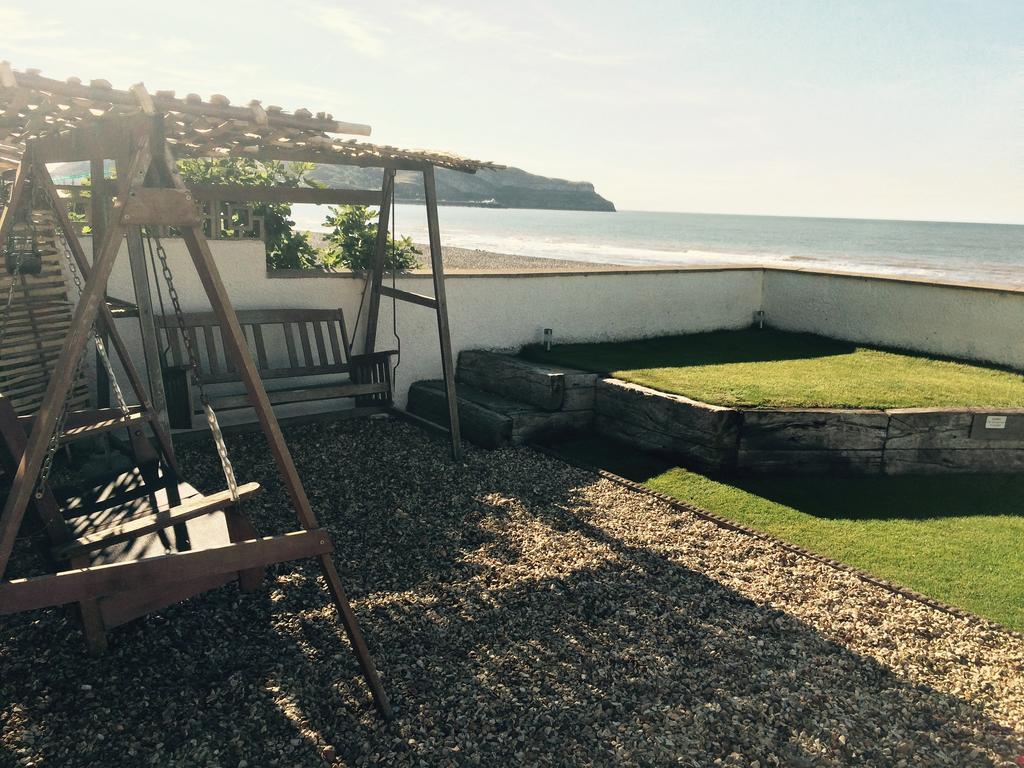Superb Cintra Beachside Apartments Лландидно Номер фото